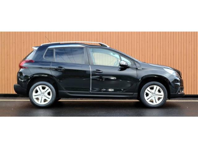 Peugeot 2008 image 3