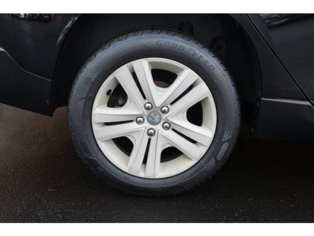 Peugeot 2008 image 9