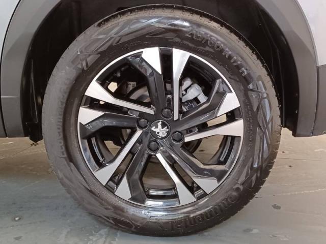 Peugeot 2008 image 6