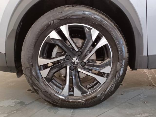 Peugeot 2008 image 7