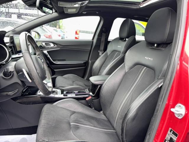 Kia Pro_cee'D image 9