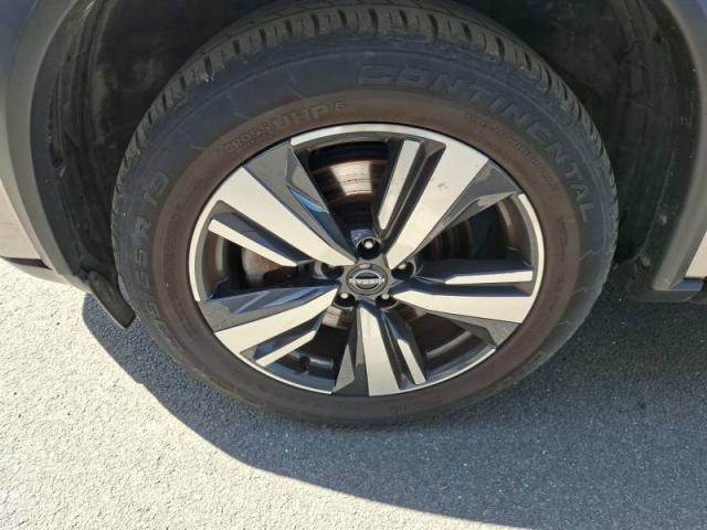 Nissan X-Trail image 1