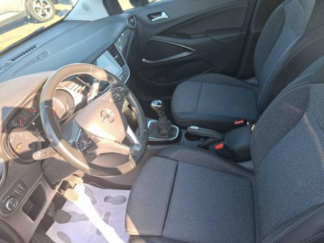 Opel Crossland image 2