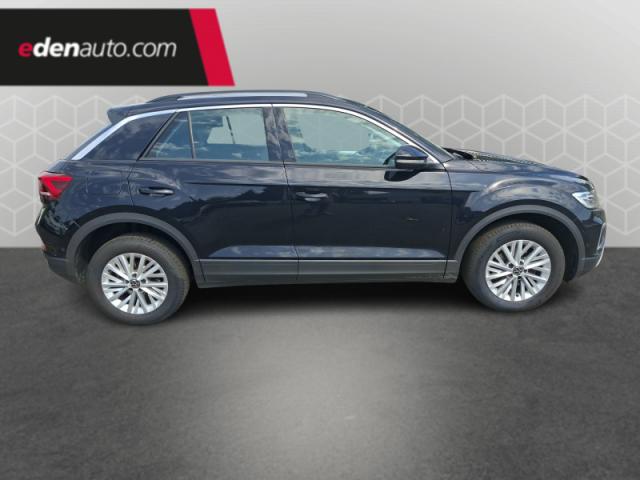 Volkswagen T-Roc image 9