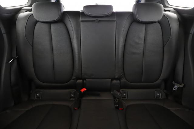 Bmw X1 image 2