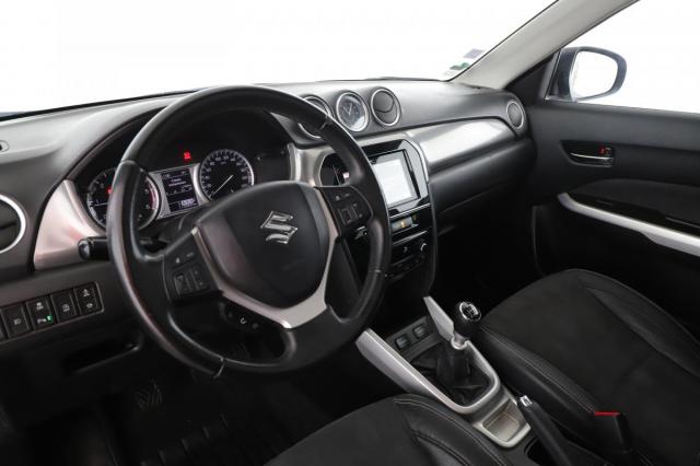 Suzuki Vitara image 5