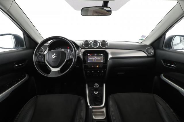 Suzuki Vitara image 2