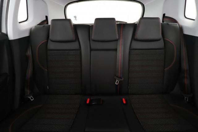 Peugeot 2008 image 7