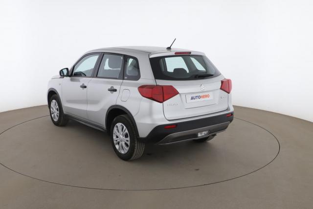 Suzuki Vitara image 6