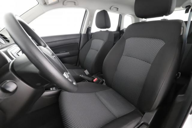 Suzuki Vitara image 9
