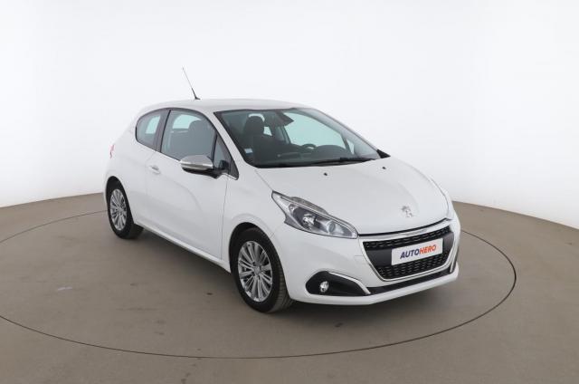 Peugeot 208 image 1