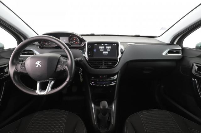 Peugeot 208 image 5