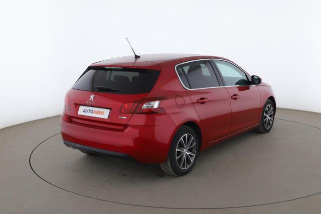 Peugeot 308 image 9