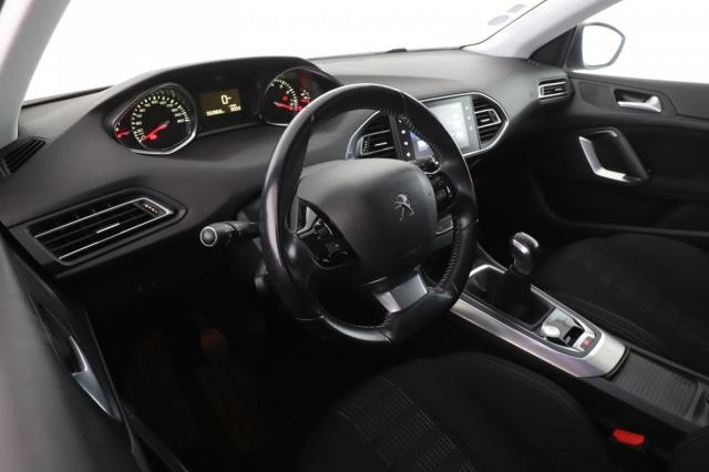 Peugeot 308 image 5