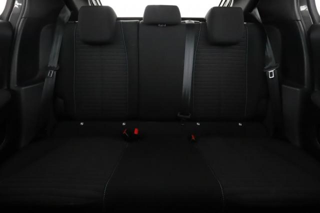 Peugeot 208 image 3