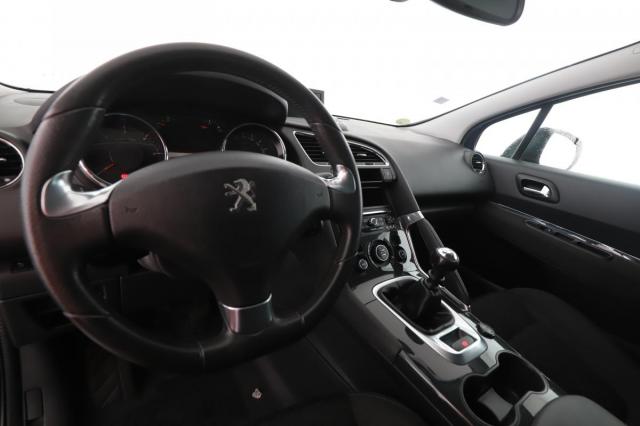 Peugeot 3008 image 6