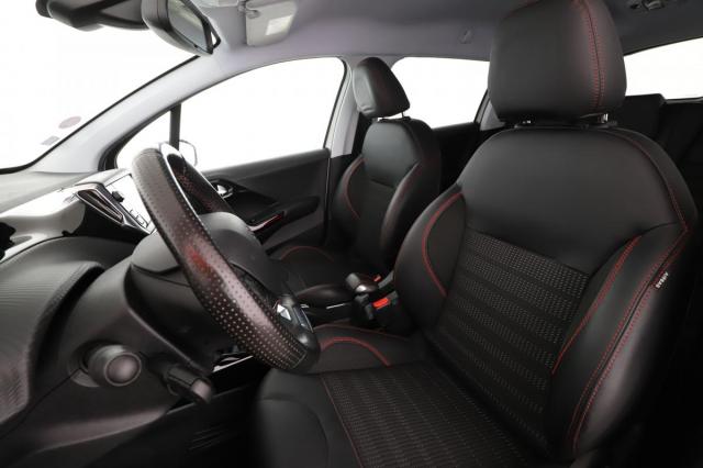 Peugeot 2008 image 5