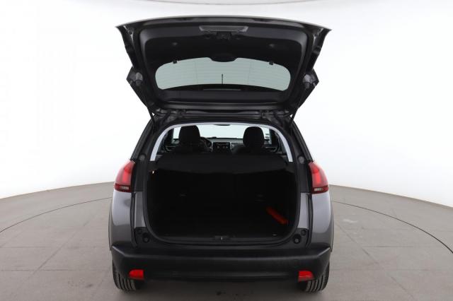 Peugeot 2008 image 2