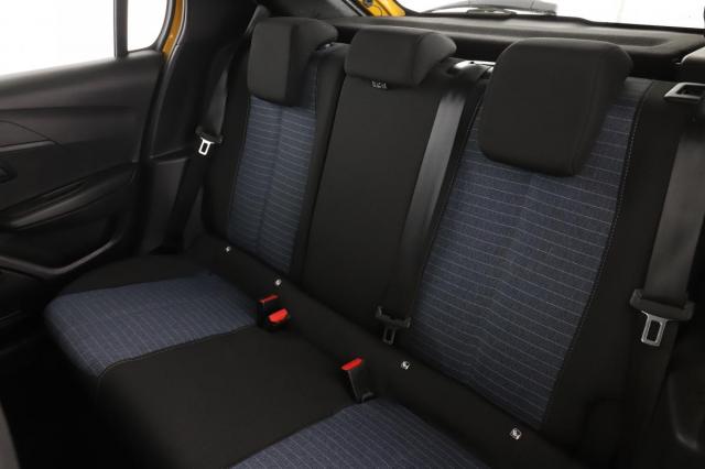 Peugeot 208 image 9