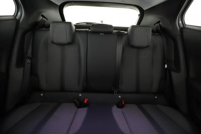 Peugeot 2008 image 6