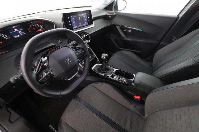 Peugeot 2008 image 5
