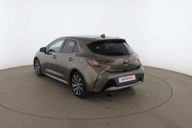 Toyota Corolla image 8