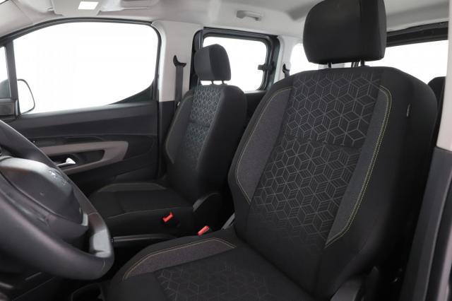 Peugeot Rifter image 9