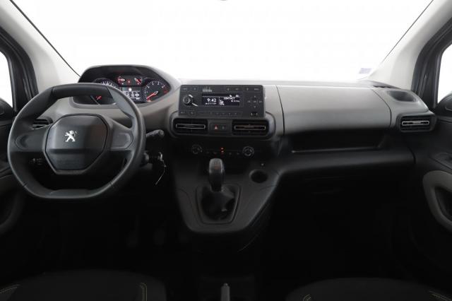 Peugeot Rifter image 1