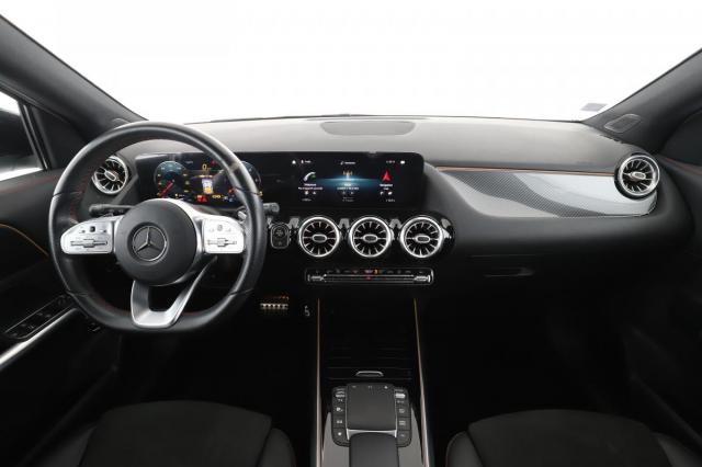 Mercedes Benz Gla image 1