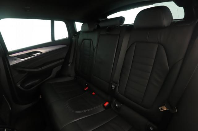 Bmw X4 image 4