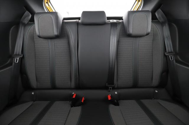 Peugeot 208 image 6