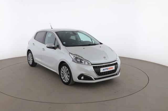 Peugeot 208 image 1