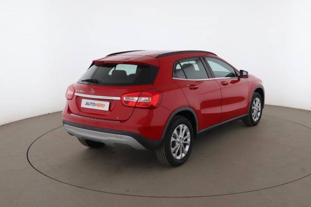 Mercedes Benz Gla image 7