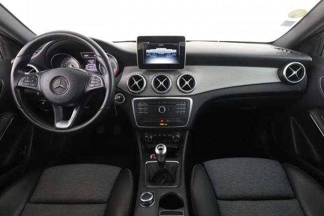 Mercedes Benz Gla image 4