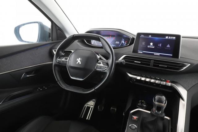 Peugeot 3008 image 2