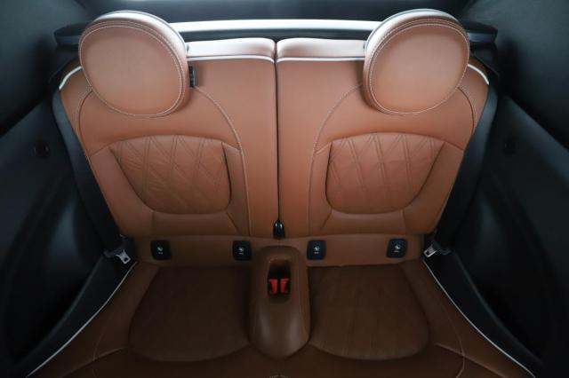 Mini Cabrio image 2