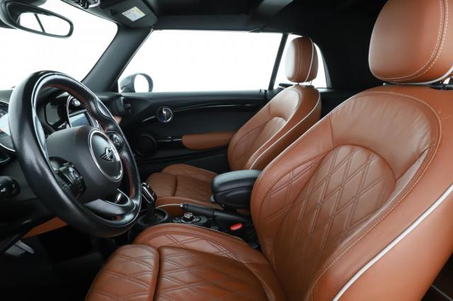 Mini Cabrio image 7