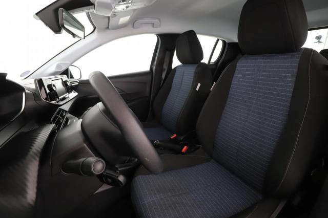 Peugeot 208 image 5