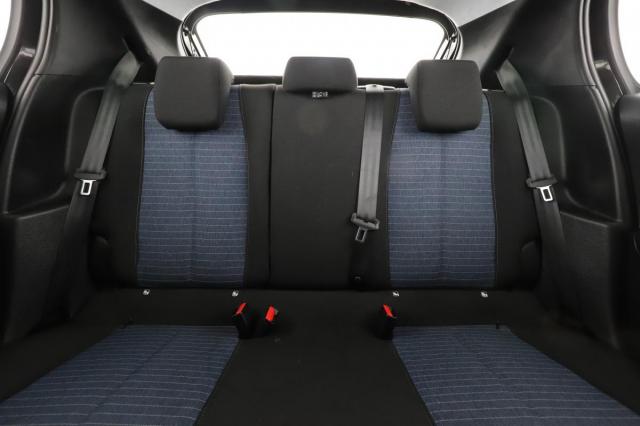 Peugeot 208 image 4