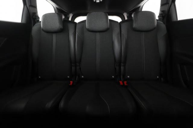 Peugeot 5008 image 3