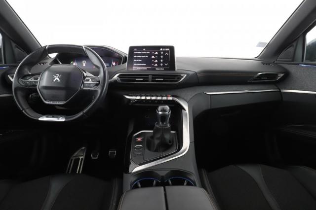 Peugeot 5008 image 9