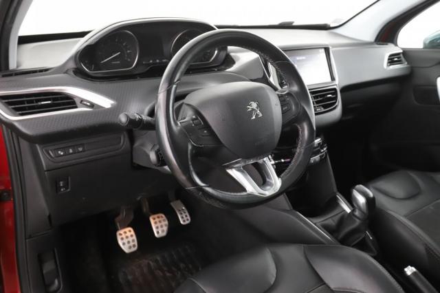 Peugeot 208 image 1