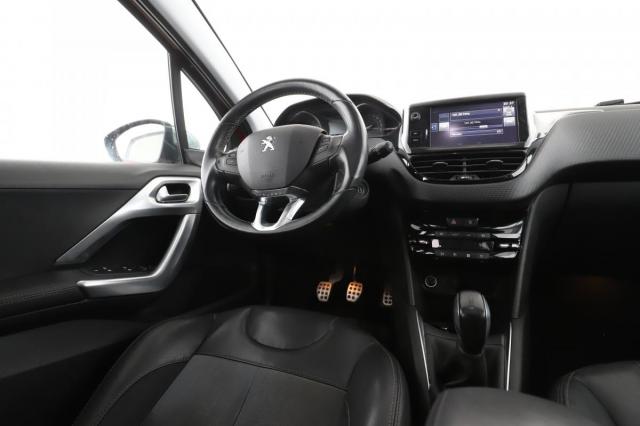 Peugeot 208 image 5