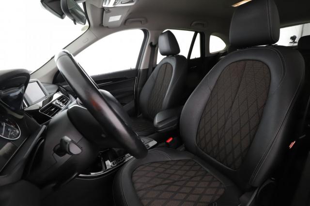 Bmw X1 image 2