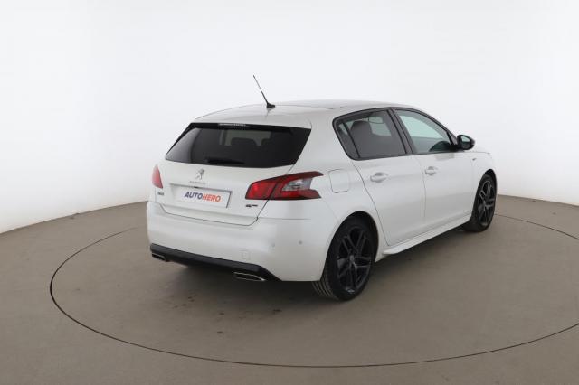 Peugeot 308 image 1