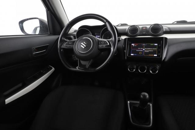 Suzuki Swift image 9