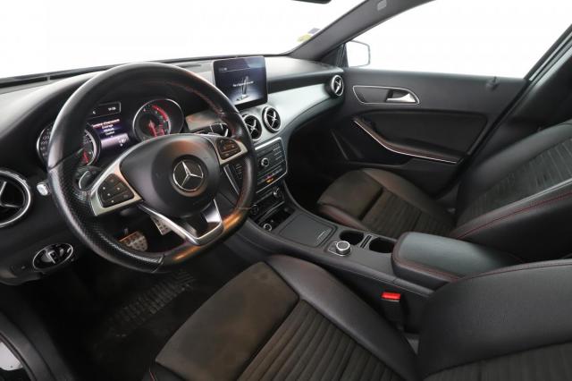 Mercedes Benz Gla image 5