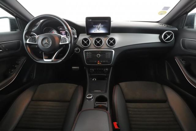 Mercedes Benz Gla image 7
