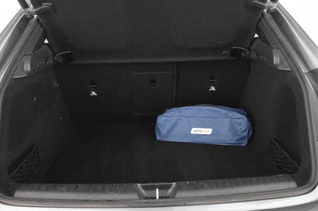 Mercedes Benz Gla image 5