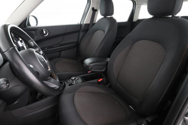 Mini Countryman image 5